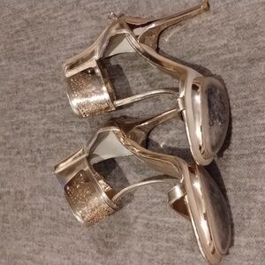Bcbg maxazria heels